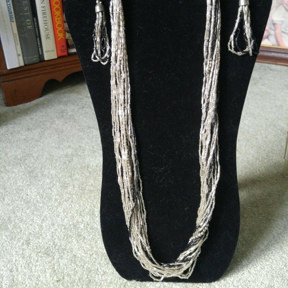Vintage Silver Black 19 strand Handmade in India SEED BEAD NECKLACE w/ EARRINGS